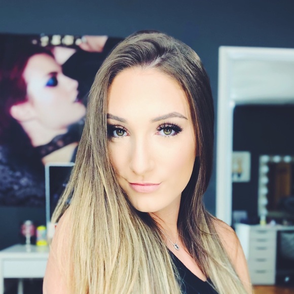 Hi! 🌟I'm Jess. 🤍 - Picture 2 of 6